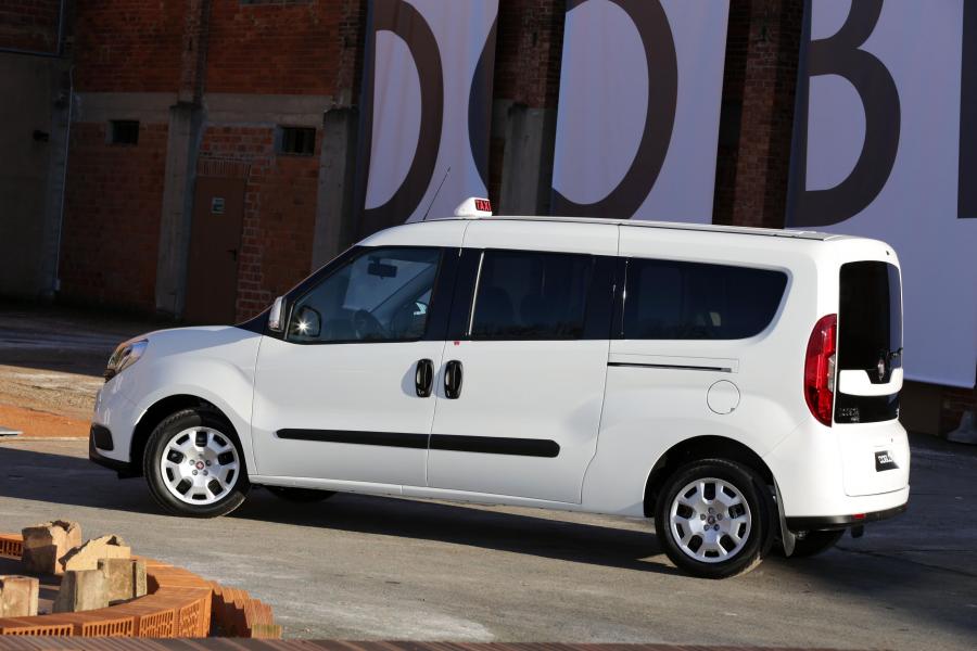  Fiat Doblo Maxi Flex-People Taxi by Olmedo 2015 года  (фото 2 из 2)